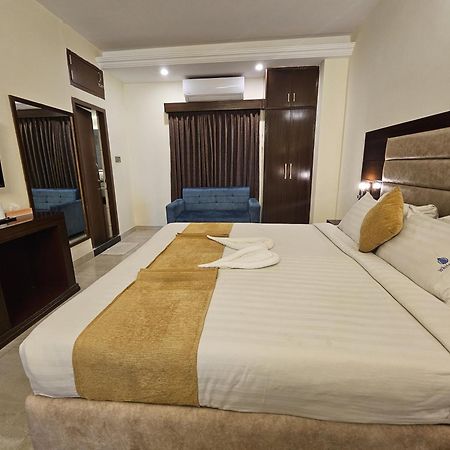 White Park Hotel & Suites Chittagong Ngoại thất bức ảnh